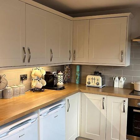 Cosy 2 Bed, Home From Home Haddenham  Екстер'єр фото