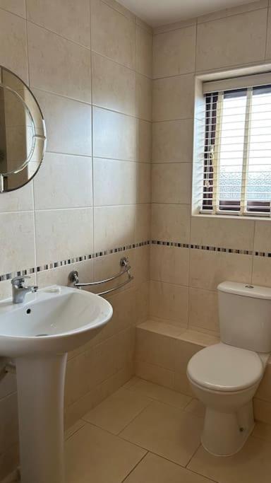 Cosy 2 Bed, Home From Home Haddenham  Екстер'єр фото